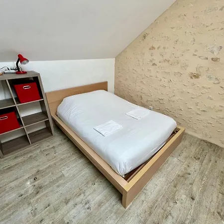 Duplex Confort Avec Exterieur Apartment Lussac-les-Châteaux