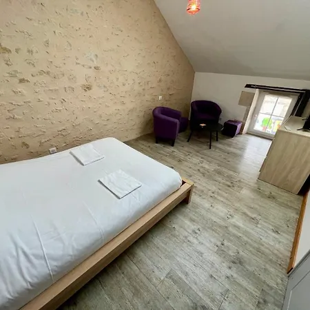 Apartment Duplex Confort Avec Exterieur Lussac-les-Châteaux